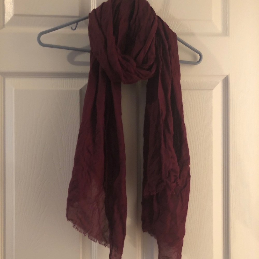 Burgundy lightweight scarf